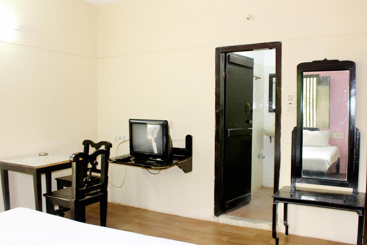 Pride Inn Resort Puttur  Exterior foto